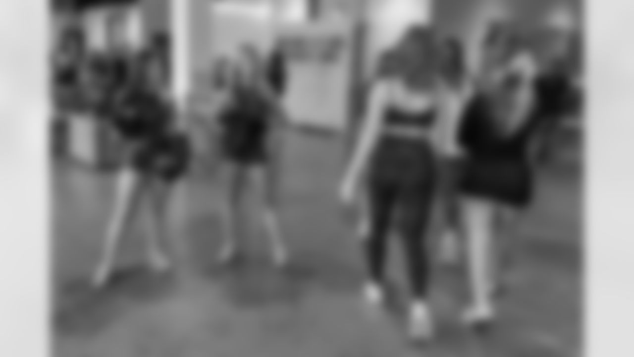 TAMPA, FL - December 06, 2025 - Tampa Bay Buccaneers Cheerleaders during the She is Football Bayshore Walk: Raise The Flags event with Bayshore Breakfast Club and Tampa Girls Social & Wellness at Hyde House Public Studio. Photo By Mike Carlson/Tampa Bay Buccaneers