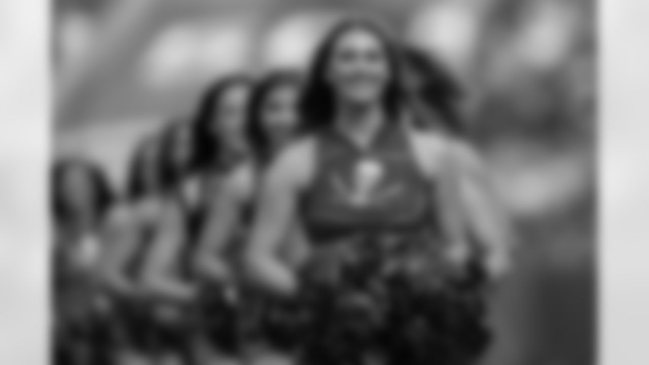 TAMPA, FL - December 07, 2025 - The Tampa Bay Buccaneers and New Orleans Saints during a regular season game at Raymond James Stadium. The Bucs lost the game, 24-20. Photo By Doug DeFelice/Tampa Bay Buccaneers