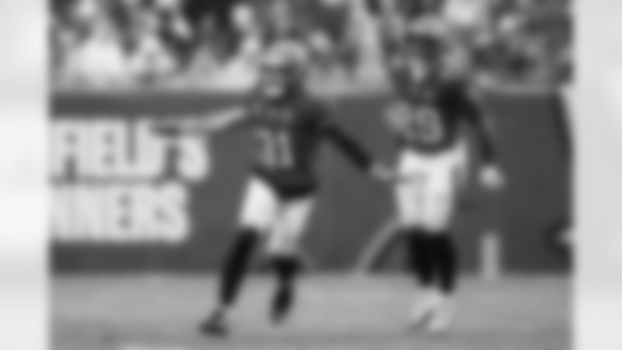 TAMPA, FL - January 03, 2026 - The Carolina Panthers and Tampa Bay Buccaneers play a regular season game at Raymond James Stadium. The Bucs won the game, 16-14. Photo By Kyle Zedaker/Tampa Bay Buccaneers