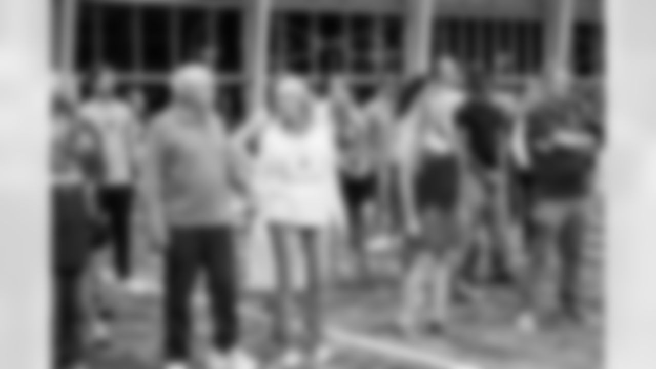 TAMPA, FL - January 02, 2026 - Tampa Bay Buccaneers Cheerleaders field rehearsal at AdventHealth Training Center. Photo By Tori Richman/Tampa Bay Buccaneers