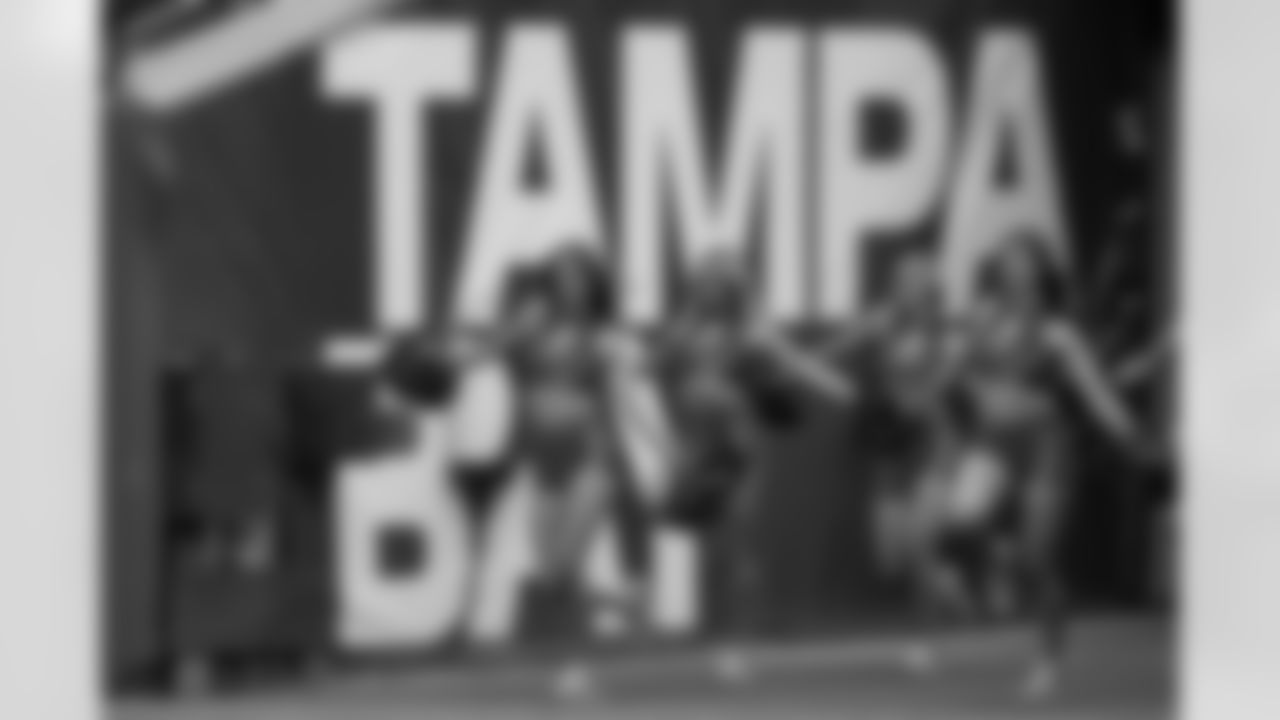 TAMPA, FL - December 07, 2025 - The Tampa Bay Buccaneers and New Orleans Saints during a regular season game at Raymond James Stadium. The Bucs lost the game, 24-20. Photo By Doug DeFelice/Tampa Bay Buccaneers