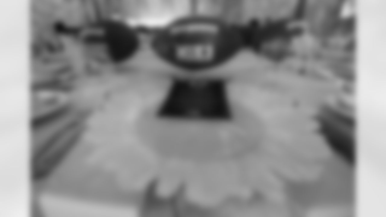 TAMPA, FL - December 13, 2025 - Mike Evans Family Foundation 4th Annual Gala at Seminole Hard Rock Hotel & Casino. Photo By Doug DeFelice/Tampa Bay Buccaneers