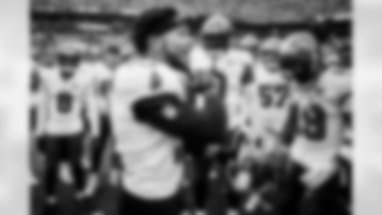 CHARLOTTE, NC - December 21, 2025 - Safety Antoine Winfield Jr. #31 of the Tampa Bay Buccaneers before the game between the Tampa Bay Buccaneers and Carolina Panthers. The Bucs lost the game, 23-20. Photo By Kyle Zedaker/Tampa Bay Buccaneers