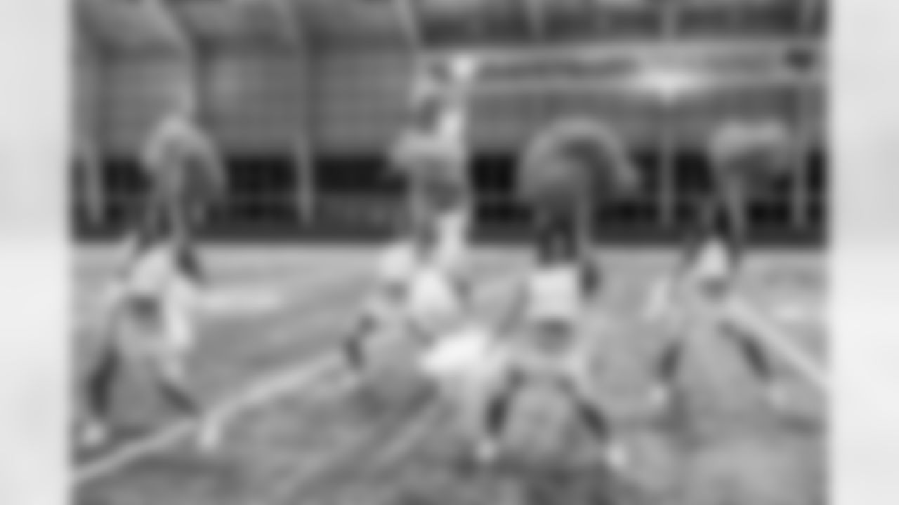 TAMPA, FL - December 09, 2025 - Tampa Bay Buccaneers Cheerleaders during Field Rehearsal at AdventHealth Training Center. Photo By Tori Richman/Tampa Bay Buccaneers