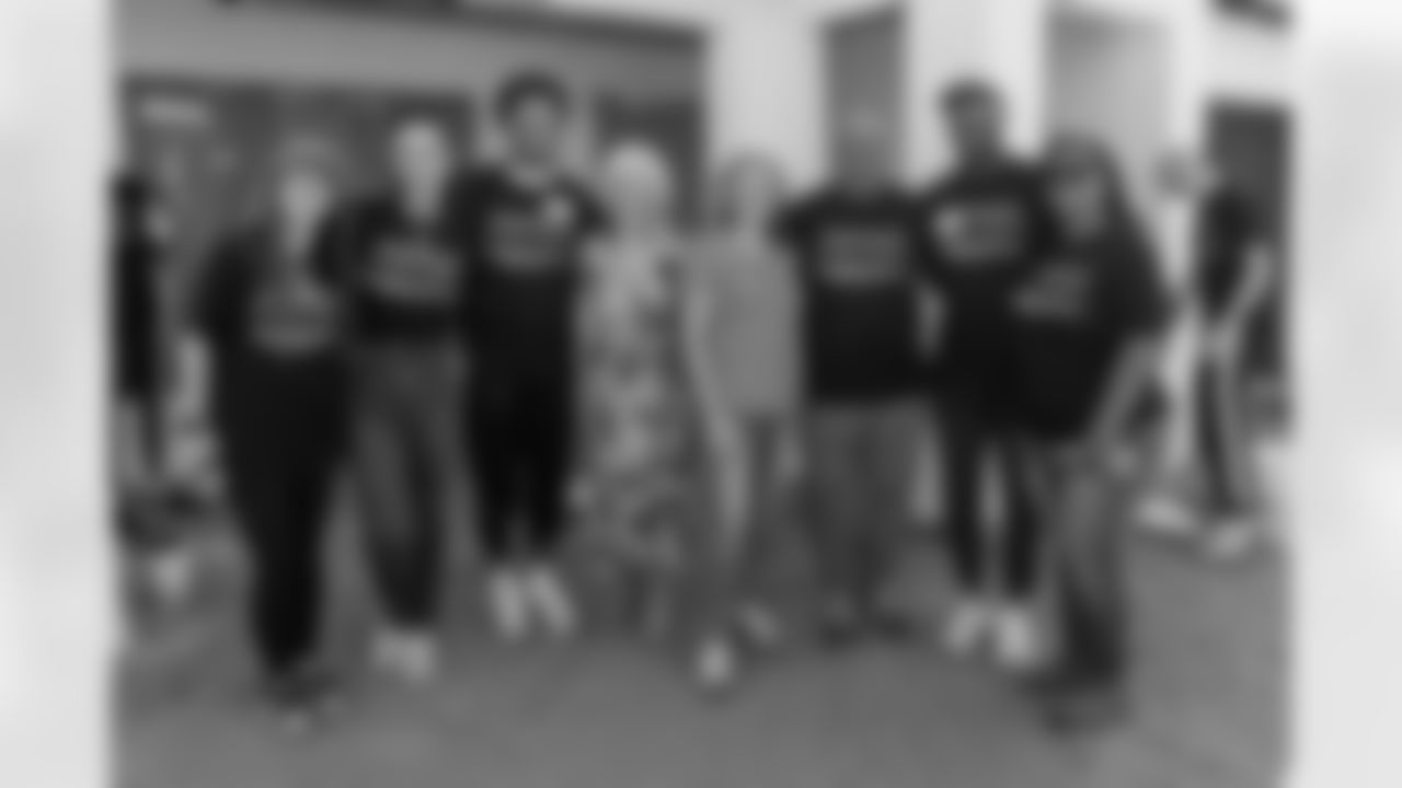 TAMPA, FL - November 18, 2025 - Cornerback Benjamin Morrison #21 and Cornerback Jacob Parrish #25 of the Tampa Bay Buccaneers during a home build with Habitat for Humanity of Tampa Bay Hillsborough. Photo By Doug DeFelice/Tampa Bay Buccaneers