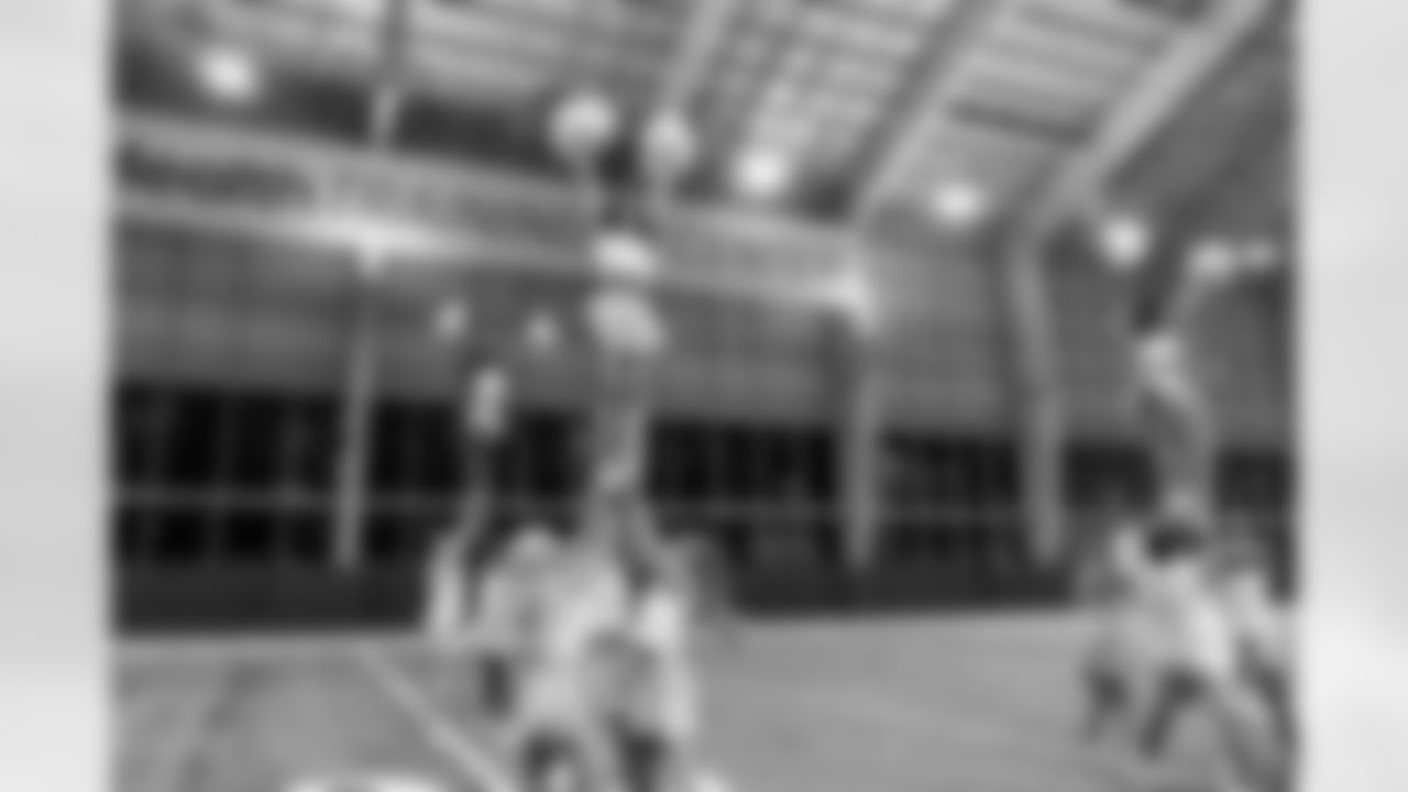 TAMPA, FL - December 09, 2025 - Tampa Bay Buccaneers Cheerleaders during Field Rehearsal at AdventHealth Training Center. Photo By Tori Richman/Tampa Bay Buccaneers