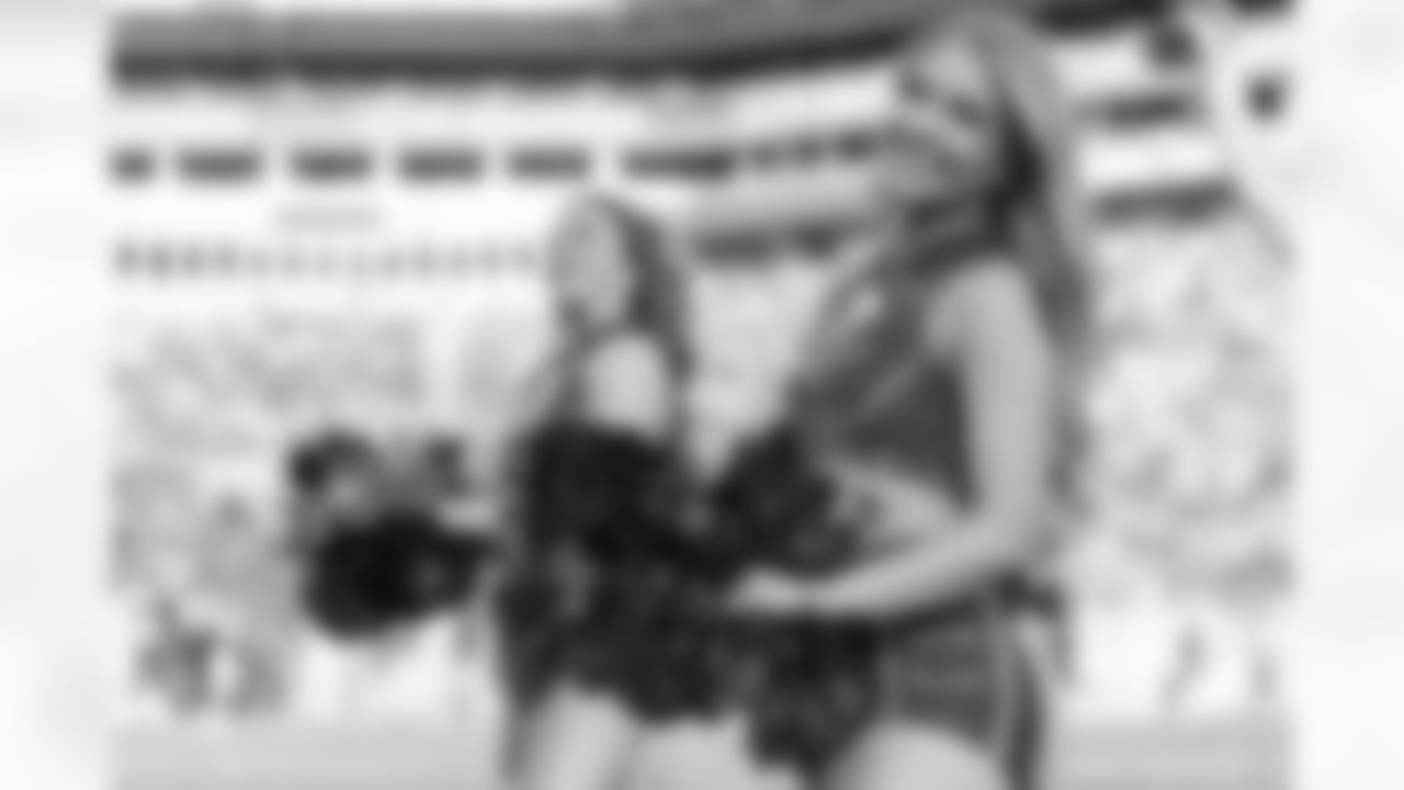 TAMPA, FL - November 30, 2025 - Tampa Bay Buccaneers Cheerleaders during the game between the Arizona Cardinals and Tampa Bay Buccaneers. The Bucs won the game, 20-17. Photo By Doug DeFelice/Tampa Bay Buccaneers