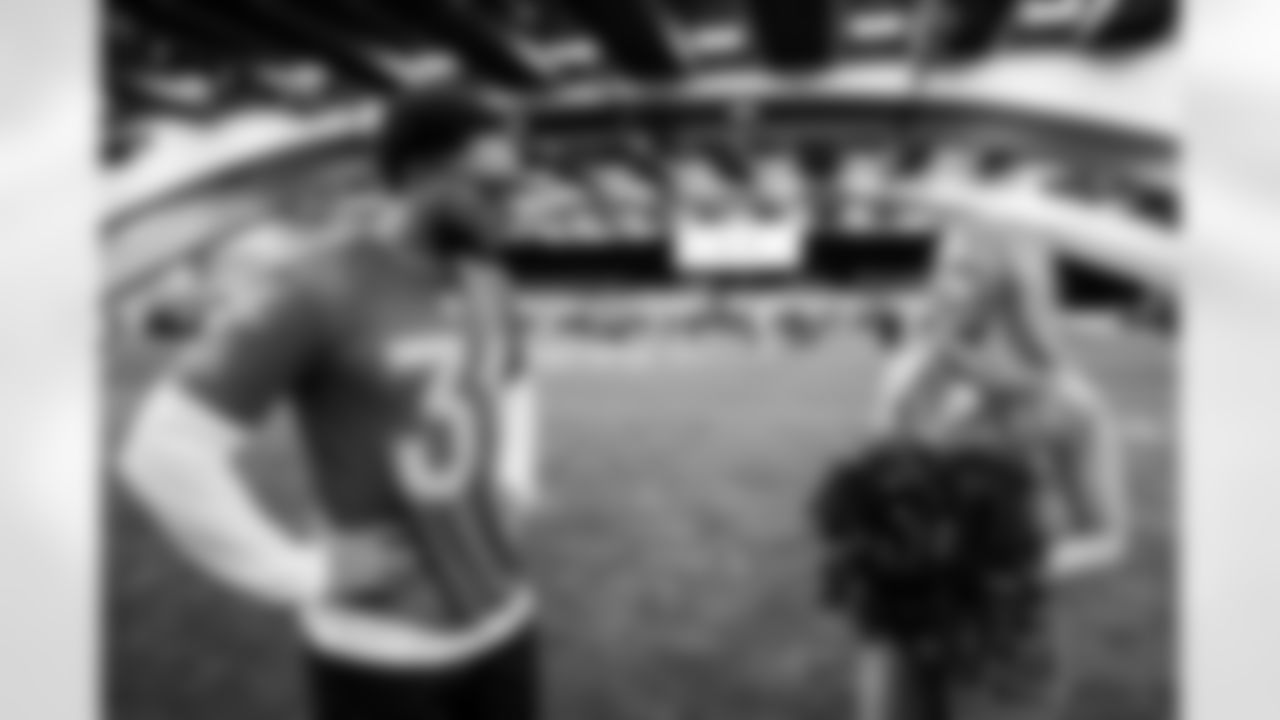 SAN FRANCISCO, CA - February 02, 2026 - Safety Antoine Winfield Jr. #31 of the Tampa Bay Buccaneers and Tampa Bay Buccaneers Pro Bowl Cheerleader Savannah at Pro Bowl practice at Moscone Center. Photo By Tori Richman/Tampa Bay Buccaneers