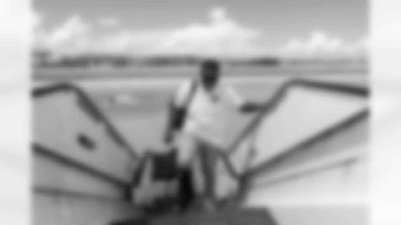 ATLANTA, GA - September 06, 2025 - Luxury Suite Excursion departs for the game between the Tampa Bay Buccaneers and Atlanta Falcons. The Bucs won the game, 23-20. Photo By Doug DeFelice/Tampa Bay Buccaneers