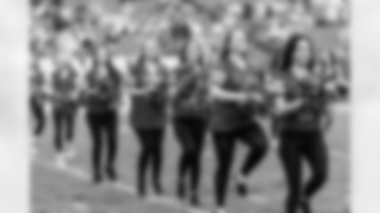 TAMPA, FL - December 07, 2025 - The Tampa Bay Buccaneers and New Orleans Saints during a regular season game at Raymond James Stadium. The Bucs lost the game, 24-20. Photo By Tori Richman/Tampa Bay Buccaneers