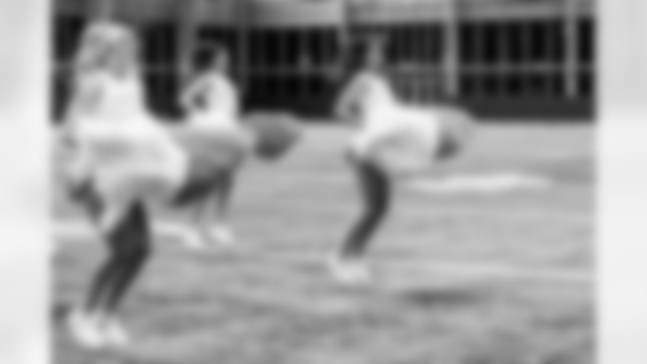 TAMPA, FL - December 09, 2025 - Tampa Bay Buccaneers Cheerleaders during Field Rehearsal at AdventHealth Training Center. Photo By Tori Richman/Tampa Bay Buccaneers