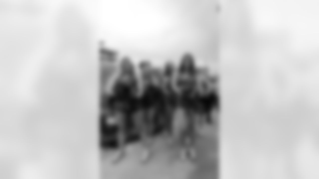 TAMPA, FL - January 03, 2026 - The Carolina Panthers and Tampa Bay Buccaneers play a regular season game at Raymond James Stadium. The Bucs won the game, 16-14. Photo By Dave Pullis/Tampa Bay Buccaneers