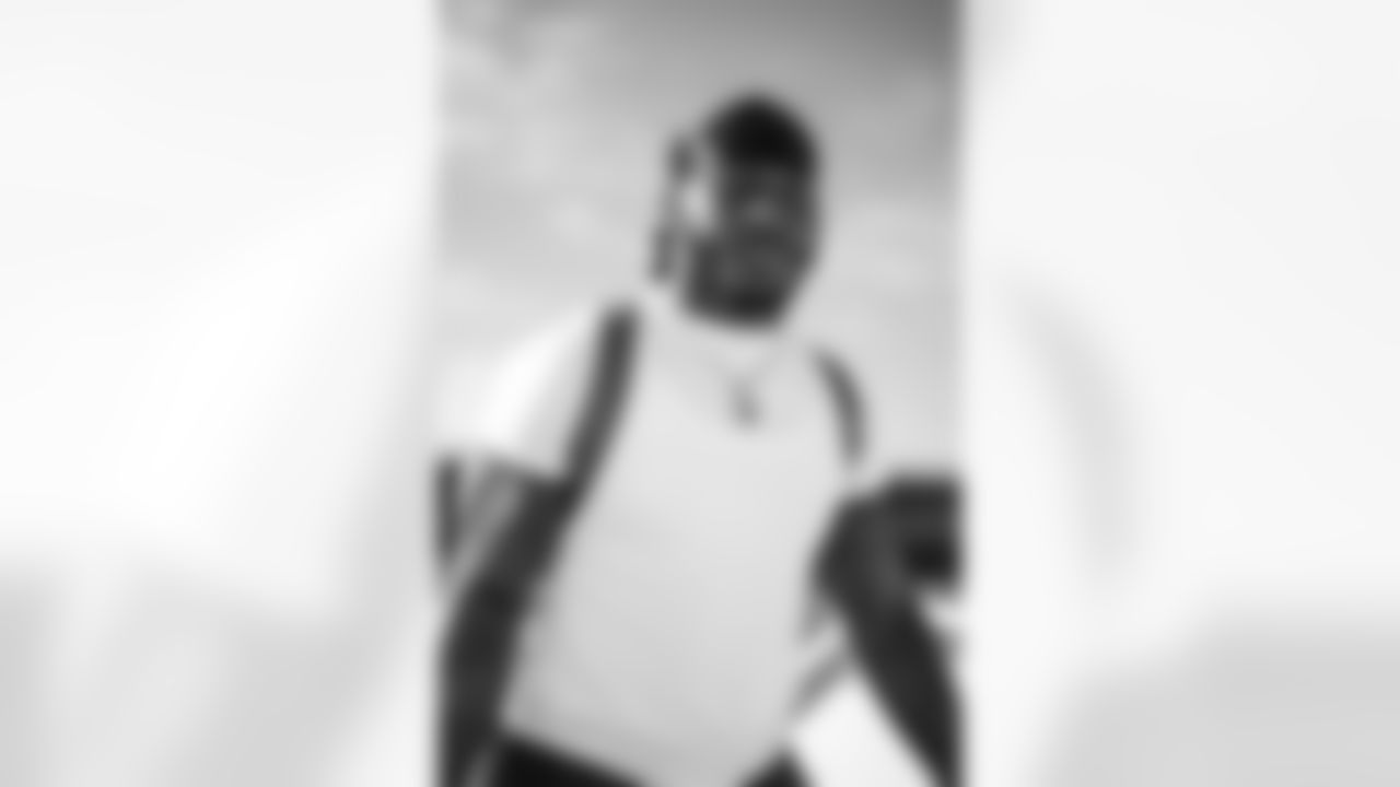 TAMPA, FL - November 22, 2025 - Safety Tykee Smith #23 of the Tampa Bay Buccaneers departs before the game against the Los Angeles Rams. Photo By Tori Richman/Tampa Bay Buccaneers