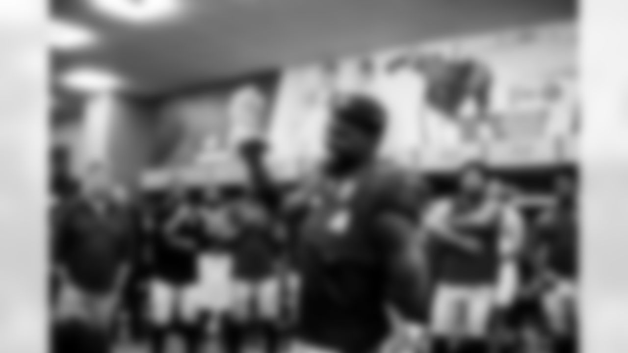 TAMPA, FL - January 03, 2026 - The Carolina Panthers and Tampa Bay Buccaneers play a regular season game at Raymond James Stadium. The Bucs won the game, 16-14. Photo By Tori Richman/Tampa Bay Buccaneers