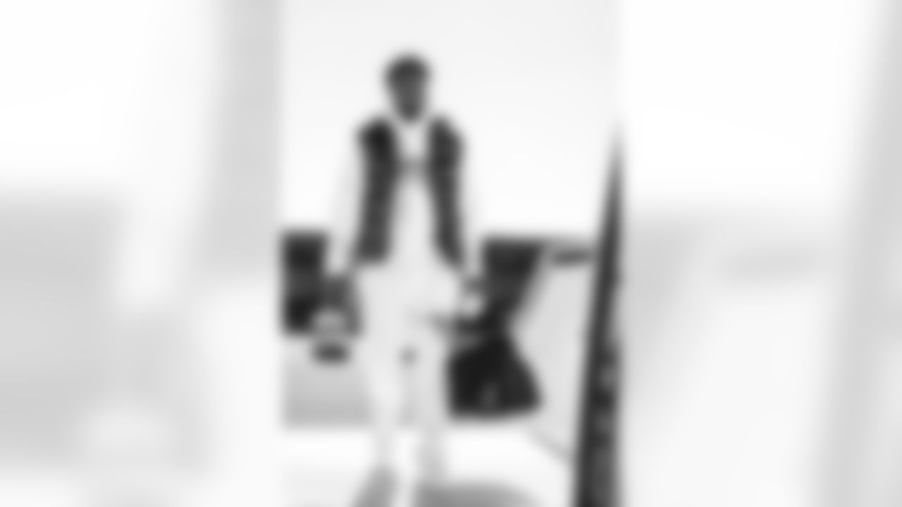 TAMPA, FL - November 15, 2025 - Running Back Rachaad White #1 of the Tampa Bay Buccaneers departs before the Bucs' game against the Buffalo Bills. Photo By Tori Richman/Tampa Bay Buccaneers