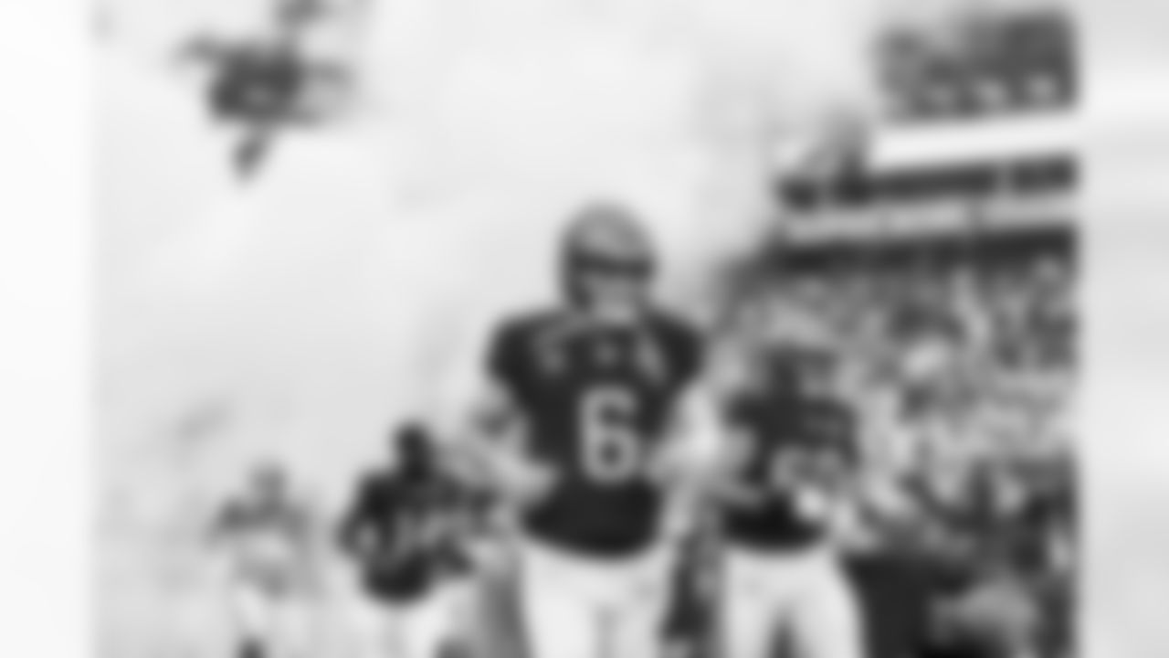 TAMPA, FL - January 03, 2026 - The Carolina Panthers and Tampa Bay Buccaneers play a regular season game at Raymond James Stadium. The Bucs won the game, 16-14. Photo By Tori Richman/Tampa Bay Buccaneers