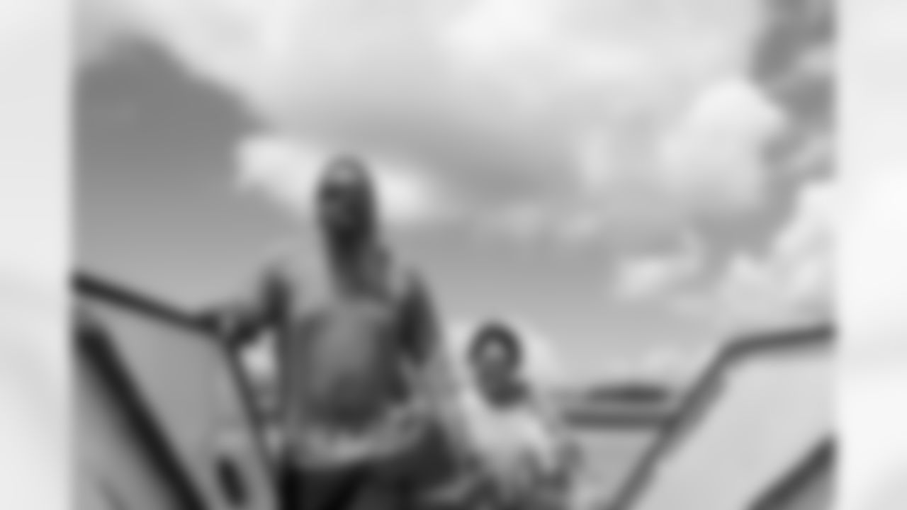 ATLANTA, GA - September 06, 2025 - Luxury Suite Excursion departs for the game between the Tampa Bay Buccaneers and Atlanta Falcons. The Bucs won the game, 23-20. Photo By Doug DeFelice/Tampa Bay Buccaneers