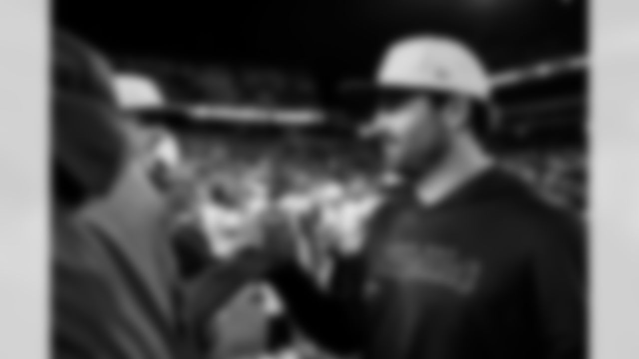 PITTSBURGH, PA - August 16, 2025 - Quarterback Baker Mayfield #6 of the Tampa Bay Buccaneers and Aaron Rodgers after the preseason game between the Tampa Bay Buccaneers and Pittsburgh Steelers. The Bucs won the game, 17-14. Photo By Kyle Zedaker/Tampa Bay Buccaneers