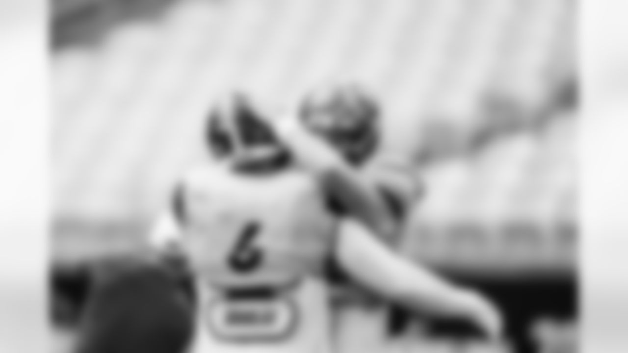 PITTSBURGH, PA - August 14, 2025 - Quarterback Baker Mayfield #6 of the Tampa Bay Buccaneers during a joint practice with the Pittsburgh Steelers at Acrisure Stadium. Photo By Tori Richman/Tampa Bay Buccaneers