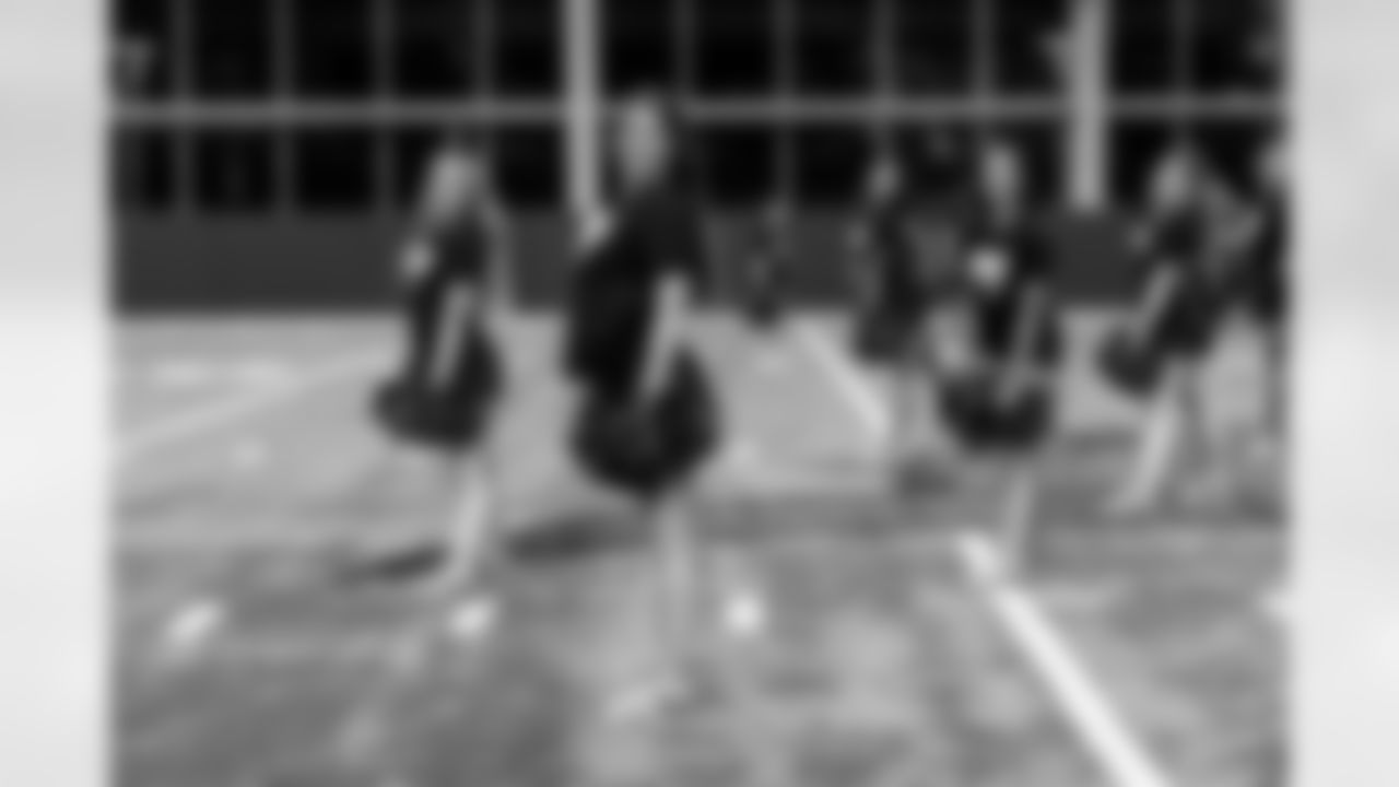 TAMPA, FL - December 04, 2025 - Tampa Bay Buccaneers Cheerleaders field rehearsal at AdventHealth Training Center. Photo By Tori Richman/Tampa Bay Buccaneers