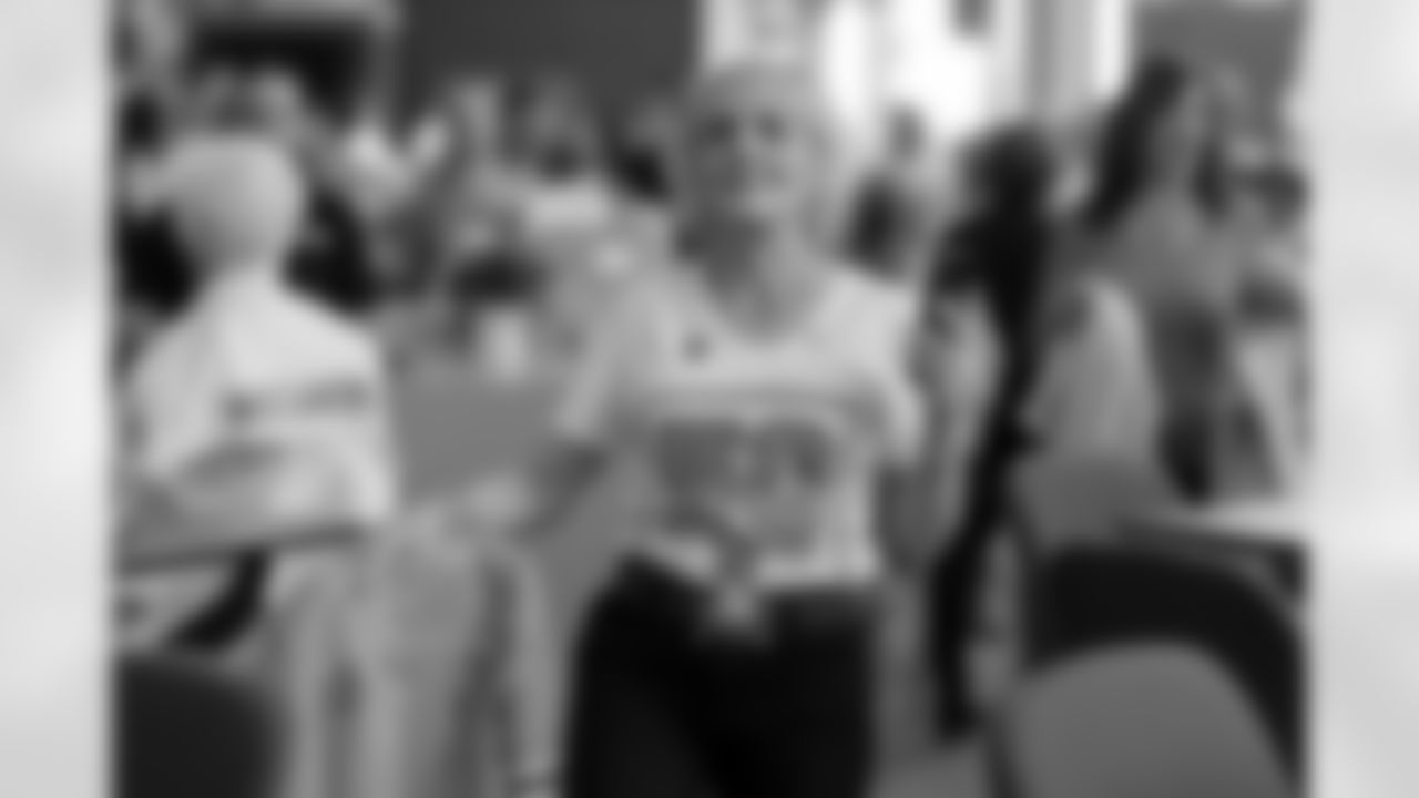 TAMPA, FL - December 11, 2025 - The 1976 Tampa Bay Buccaneers team reunion in the Hyundai Club at Raymond James Stadium. Photo By Mike Carlson/Tampa Bay Buccaneers