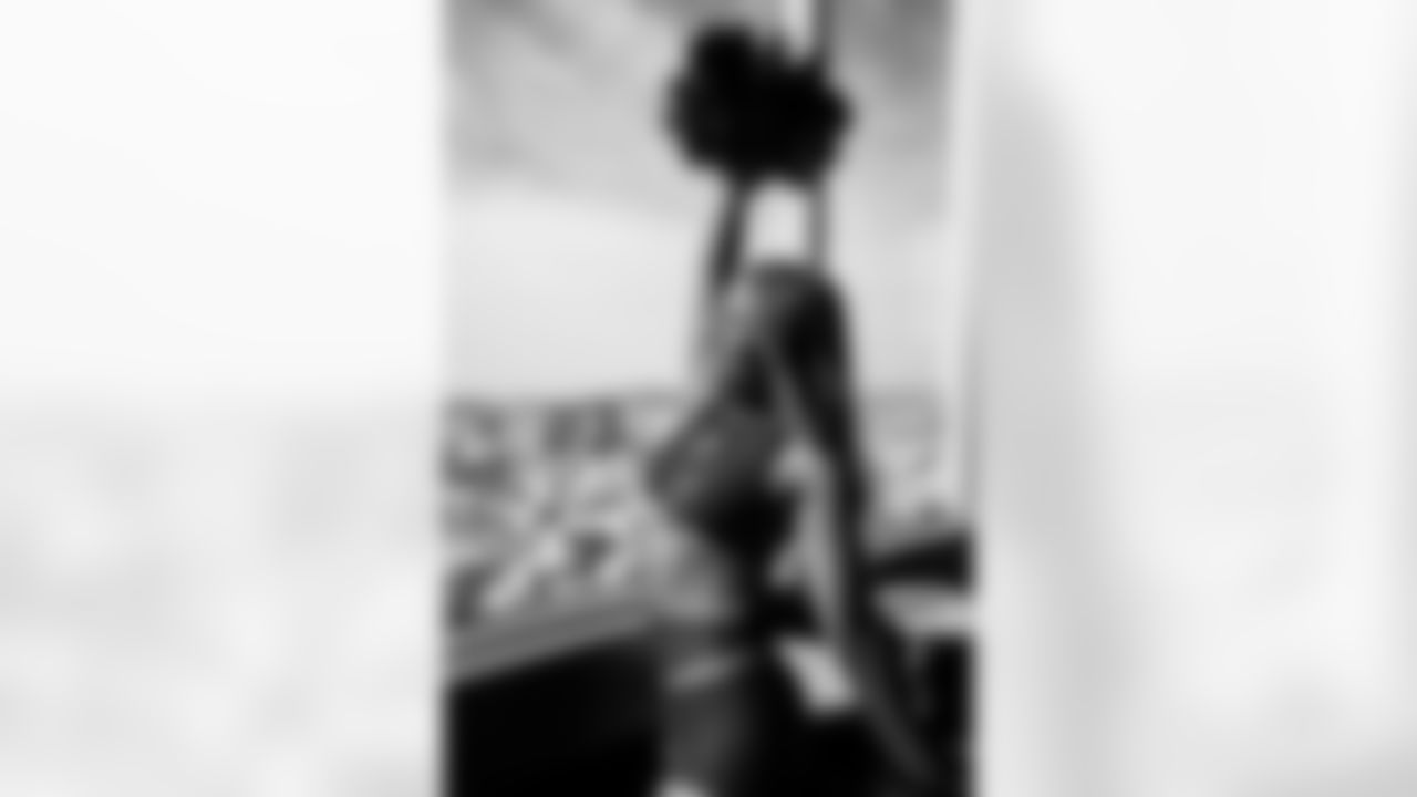 SAN FRANCISCO, CA - February 01, 2026 - Tampa Bay Buccaneers Pro Bowl Cheerleader Savannah during rehearsals. Photo By Tori Richman/Tampa Bay Buccaneers