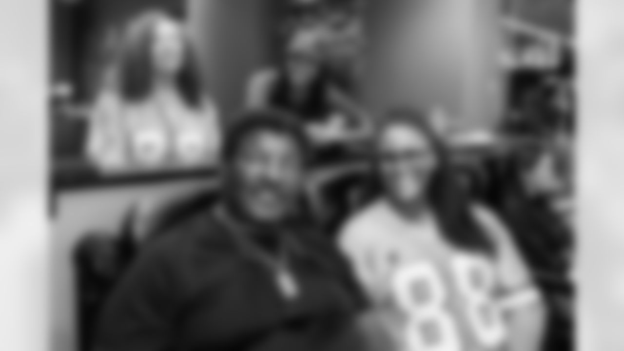 ATLANTA, GA - September 07, 2025 - Luxury Suite Excursion during the game between the Tampa Bay Buccaneers and Atlanta Falcons. The Bucs won the game, 23-20. Photo By Doug DeFelice/Tampa Bay Buccaneers