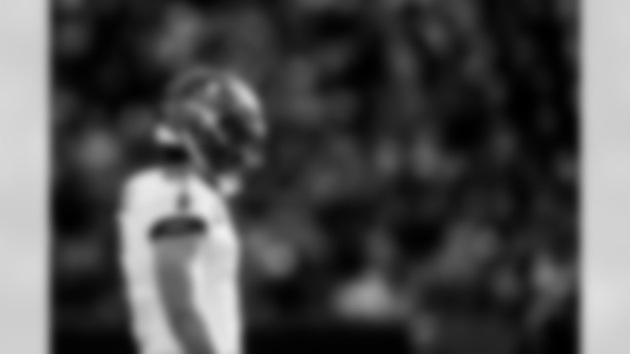 CHARLOTTE, NC - December 21, 2025 - Quarterback Baker Mayfield #6 of the Tampa Bay Buccaneers during the game between the Tampa Bay Buccaneers and Carolina Panthers. The Bucs lost the game, 23-20. Photo By Tori Richman/Tampa Bay Buccaneers