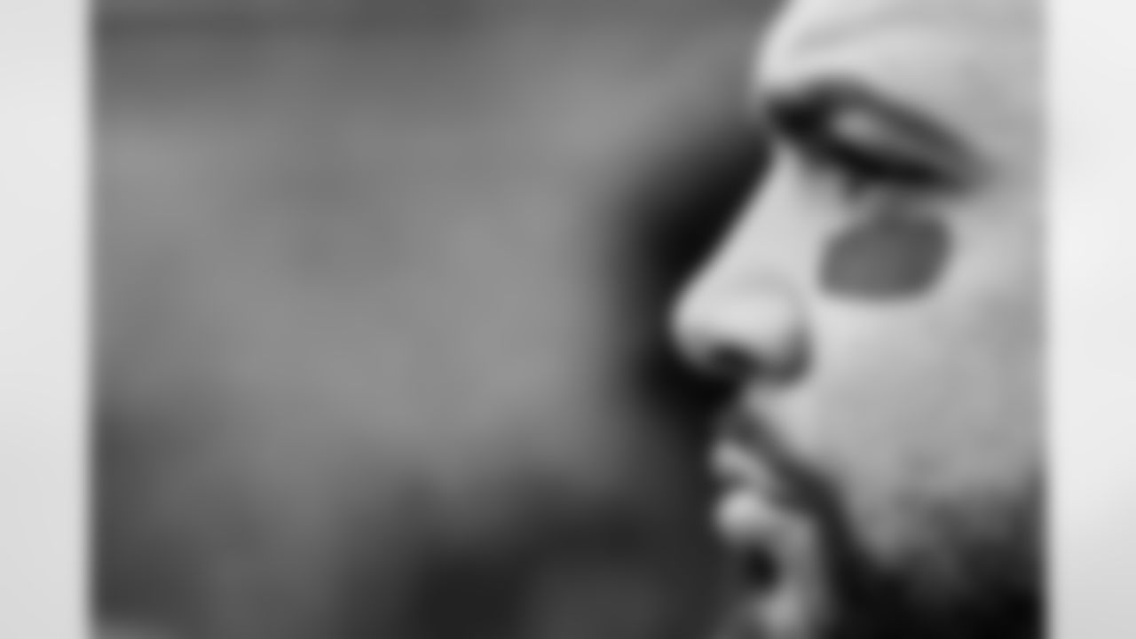 CHARLOTTE, NC - December 21, 2025 - Wide Receiver Mike Evans #13 of the Tampa Bay Buccaneers before the game between the Tampa Bay Buccaneers and Carolina Panthers. The Bucs lost the game, 23-20. Photo By Kyle Zedaker/Tampa Bay Buccaneers