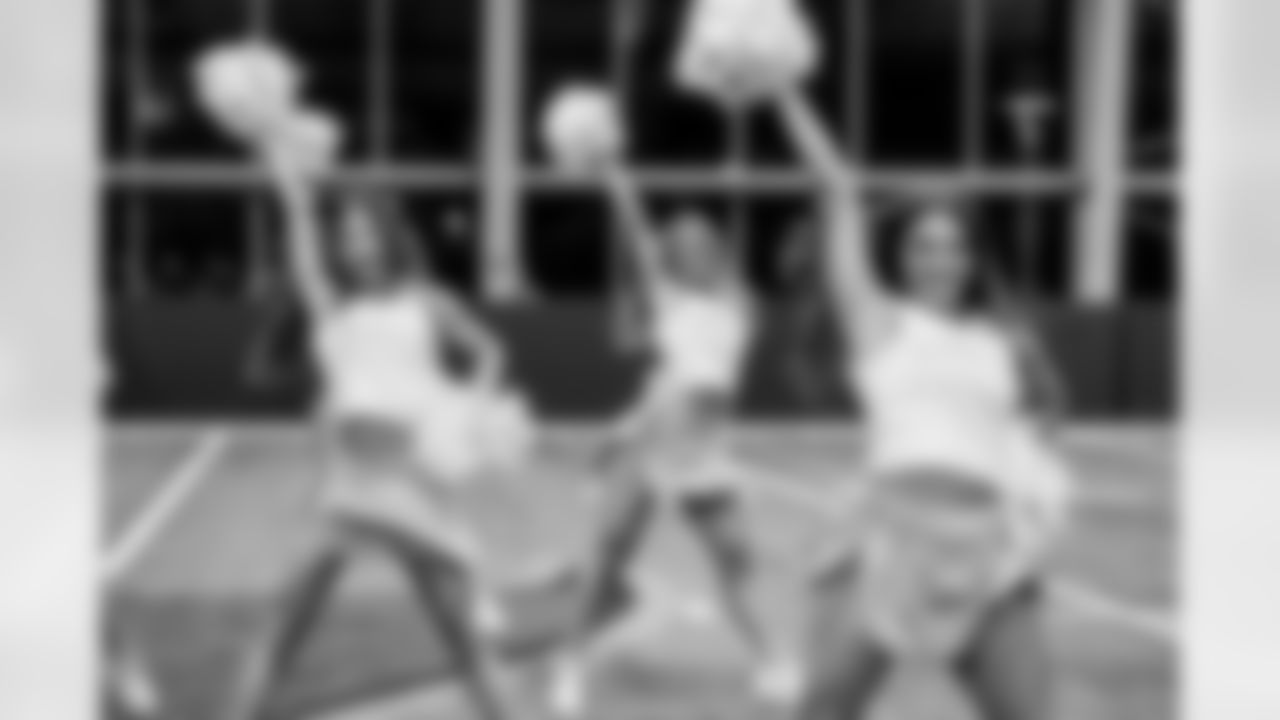 TAMPA, FL - December 09, 2025 - Tampa Bay Buccaneers Cheerleaders during Field Rehearsal at AdventHealth Training Center. Photo By Tori Richman/Tampa Bay Buccaneers