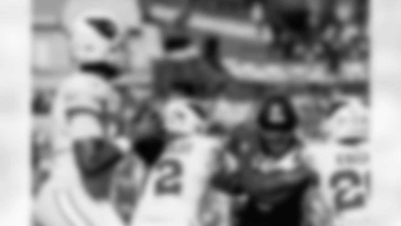 TAMPA, FL - November 30, 2025 - Defensive Tackle Vita Vea #50 of the Tampa Bay Buccaneers during the game between the Arizona Cardinals and Tampa Bay Buccaneers. The Bucs won the game, 20-17. Photo By Kyle Zedaker/Tampa Bay Buccaneers