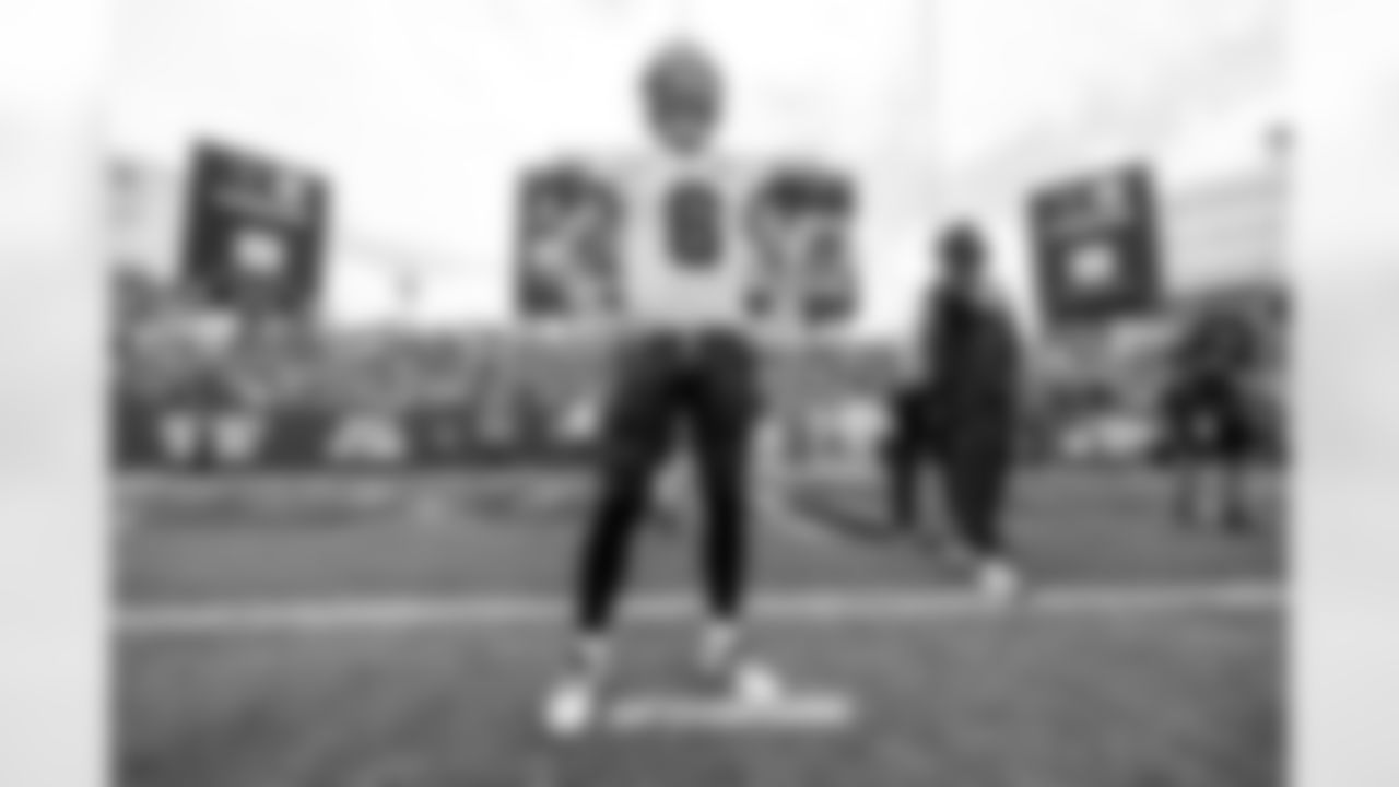 TAMPA, FL - November 09, 2025 - Quarterback Baker Mayfield #6 of the Tampa Bay Buccaneers before the game between the New England Patriots and Tampa Bay Buccaneers. The Bucs lost the game, 28-23. Photo By Doug DeFelice/Tampa Bay Buccaneers