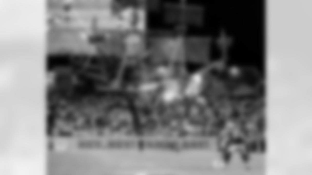 TAMPA, FL - December 11, 2025 - The Tampa Bay Buccaneers and Atlanta Falcons during a regular season game at Raymond James Stadium. The Bucs lost the game, 29-28. Photo By Kyle Zedaker/Tampa Bay Buccaneers