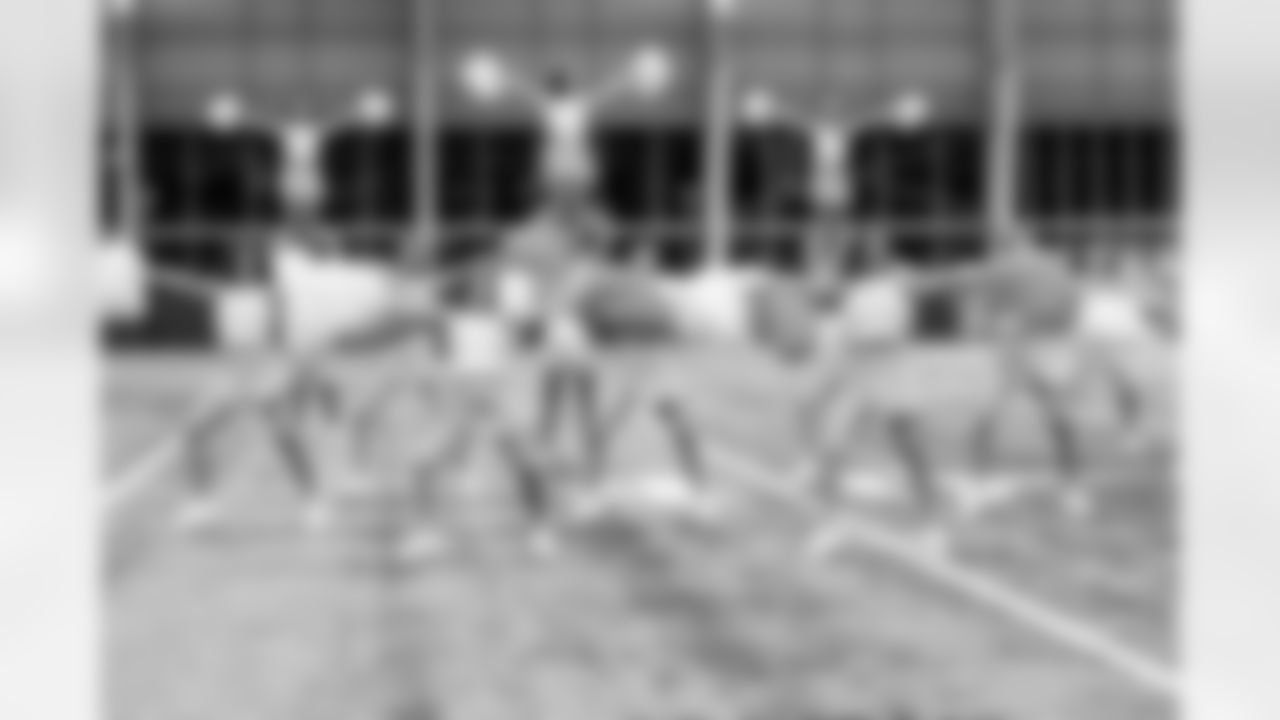 TAMPA, FL - December 09, 2025 - Tampa Bay Buccaneers Cheerleaders during Field Rehearsal at AdventHealth Training Center. Photo By Tori Richman/Tampa Bay Buccaneers