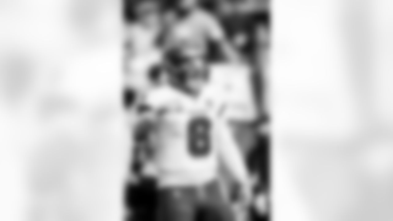 CHARLOTTE, NC - December 21, 2025 - Quarterback Baker Mayfield #6 of the Tampa Bay Buccaneers during the game between the Tampa Bay Buccaneers and Carolina Panthers. The Bucs lost the game, 23-20. Photo By Kyle Zedaker/Tampa Bay Buccaneers