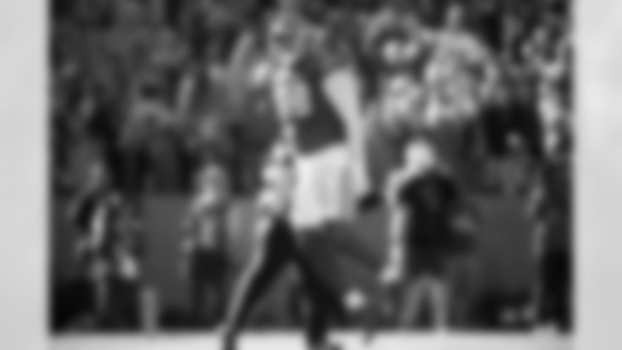 Florida defensive lineman Caleb Banks (88) celebrates after sacking Mississippi quarterback Jaxson Dart during the second half of an NCAA college football game, Saturday, Nov. 23, 2024, in Gainesville, Fla. (AP Photo/Phelan M. Ebenhack)