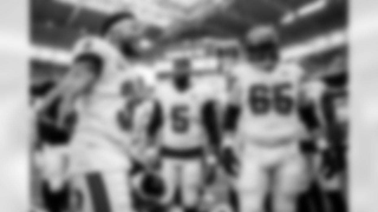 MIAMI GARDENS, FL - December 28, 2025 - Safety Antoine Winfield Jr. #31 of the Tampa Bay Buccaneers before the game between the Tampa Bay Buccaneers and Miami Dolphins. The Bucs lost the game, 20-17. Photo By Kyle Zedaker/Tampa Bay Buccaneers