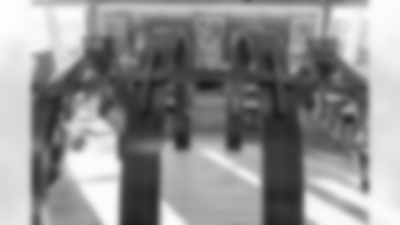 TAMPA, FL - December 11, 2025 - The 1976 Tampa Bay Buccaneers team reunion in the Hyundai Club at Raymond James Stadium. Photo By Mike Carlson/Tampa Bay Buccaneers