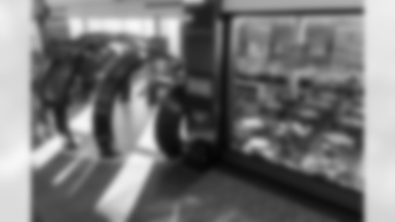 TAMPA, FL - December 11, 2025 - The 1976 Tampa Bay Buccaneers team reunion in the Hyundai Club at Raymond James Stadium. Photo By Mike Carlson/Tampa Bay Buccaneers