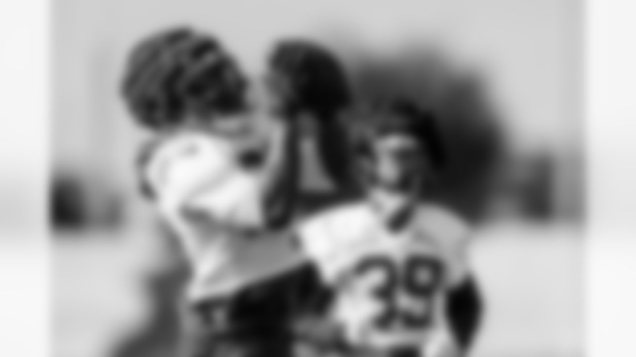 TAMPA, FL - December 04, 2025 - Safety Christian Izien #29 of the Tampa Bay Buccaneers during practice at AdventHealth Training Center. Photo By Tori Richman/Tampa Bay Buccaneers