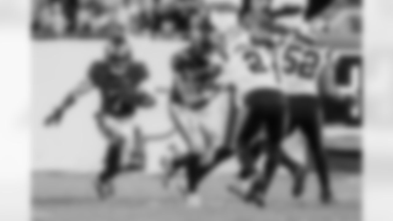 TAMPA, FL - January 03, 2026 - The Carolina Panthers and Tampa Bay Buccaneers play a regular season game at Raymond James Stadium. The Bucs won the game, 16-14. Photo By Doug DeFelice/Tampa Bay Buccaneers