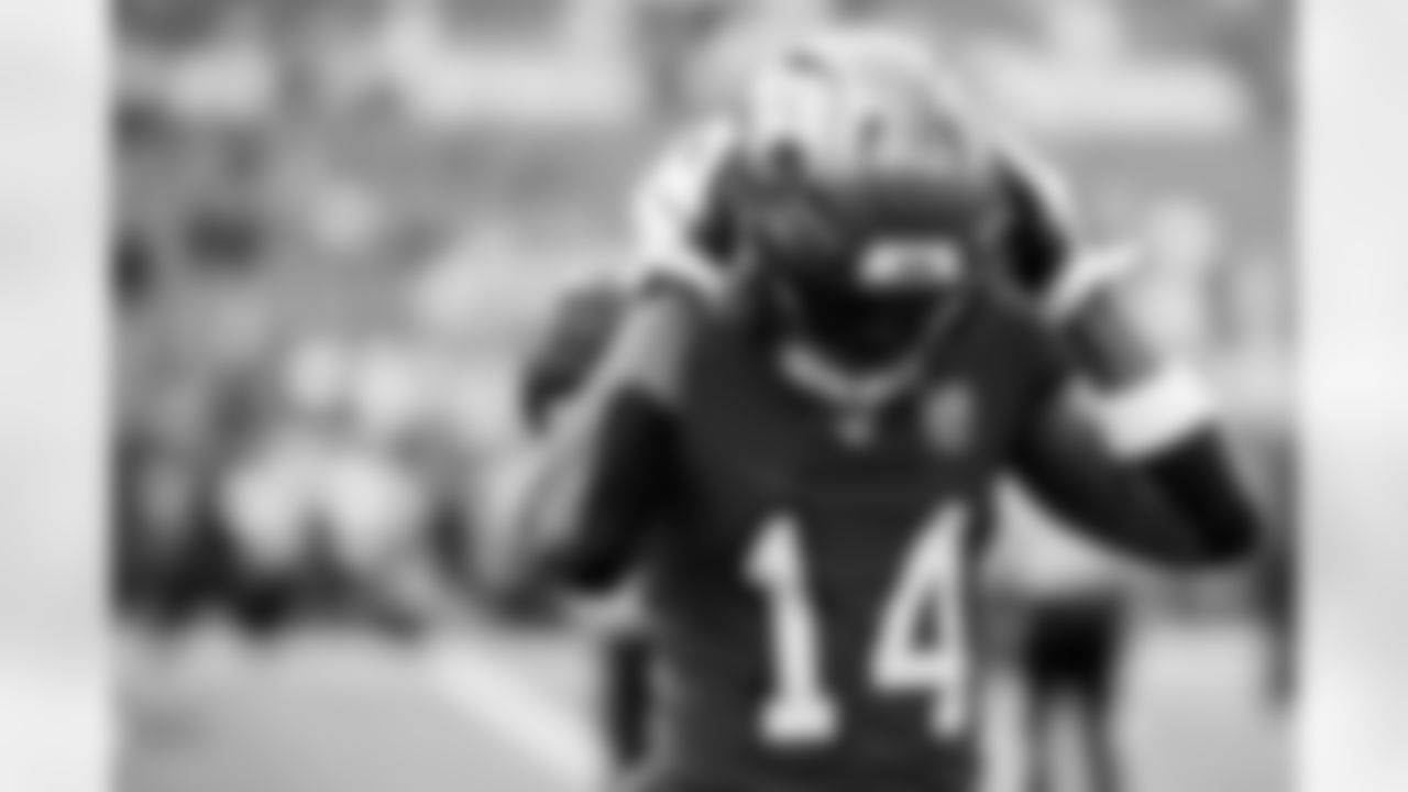 TAMPA, FL - December 07, 2025 - The Tampa Bay Buccaneers and New Orleans Saints play a regular season game at Raymond James Stadium. The Bucs lost the game, 24-20. Photo By Kyle Zedaker/Tampa Bay Buccaneers