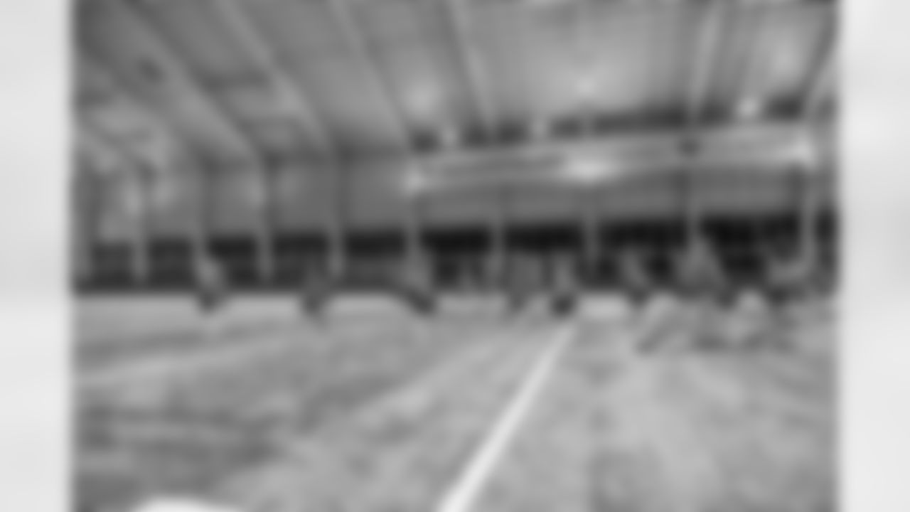 TAMPA, FL - January 02, 2026 - Tampa Bay Buccaneers Cheerleaders field rehearsal at AdventHealth Training Center. Photo By Tori Richman/Tampa Bay Buccaneers