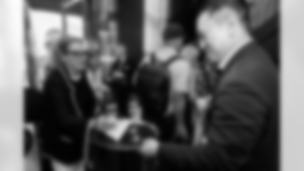 ATLANTA, GA - September 06, 2025 - Luxury Suite Excursion arrives for the game between the Tampa Bay Buccaneers and Atlanta Falcons. The Bucs won the game, 23-20. Photo By Doug DeFelice/Tampa Bay Buccaneers