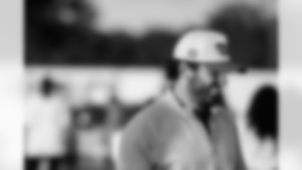 TAMPA, FL - November 25, 2025 - Quarterback Baker Mayfield #6 of the Tampa Bay Buccaneers during Turkey Time with the O-Line. Photo By Kyle Zedaker/Tampa Bay Buccaneers