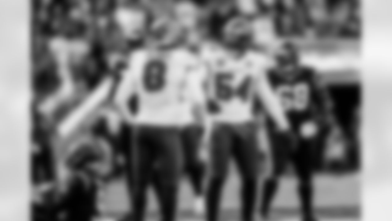 CHARLOTTE, NC - December 21, 2025 - Inside Linebacker SirVocea Dennis #8 and Inside Linebacker Lavonte David #54 of the Tampa Bay Buccaneers during the game between the Tampa Bay Buccaneers and Carolina Panthers. The Bucs lost the game, 23-20. Photo By Tori Richman/Tampa Bay Buccaneers