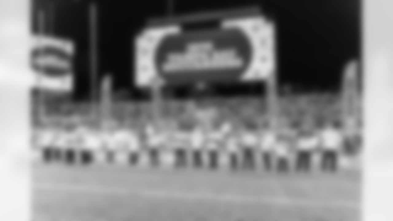 TAMPA, FL - December 11, 2025 - The Tampa Bay Buccaneers and Atlanta Falcons during a regular season game at Raymond James Stadium. The Bucs lost the game, 29-28. Photo By Mike Carlson/Tampa Bay Buccaneers
