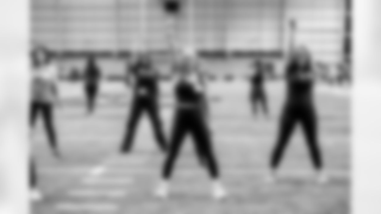 TAMPA, FL - November 19, 2025 - Tampa Bay Buccaneers Cheerleaders and Alumni during Field Rehearsal at AdventHealth Training Center. Photo By Tori Richman/Tampa Bay Buccaneers