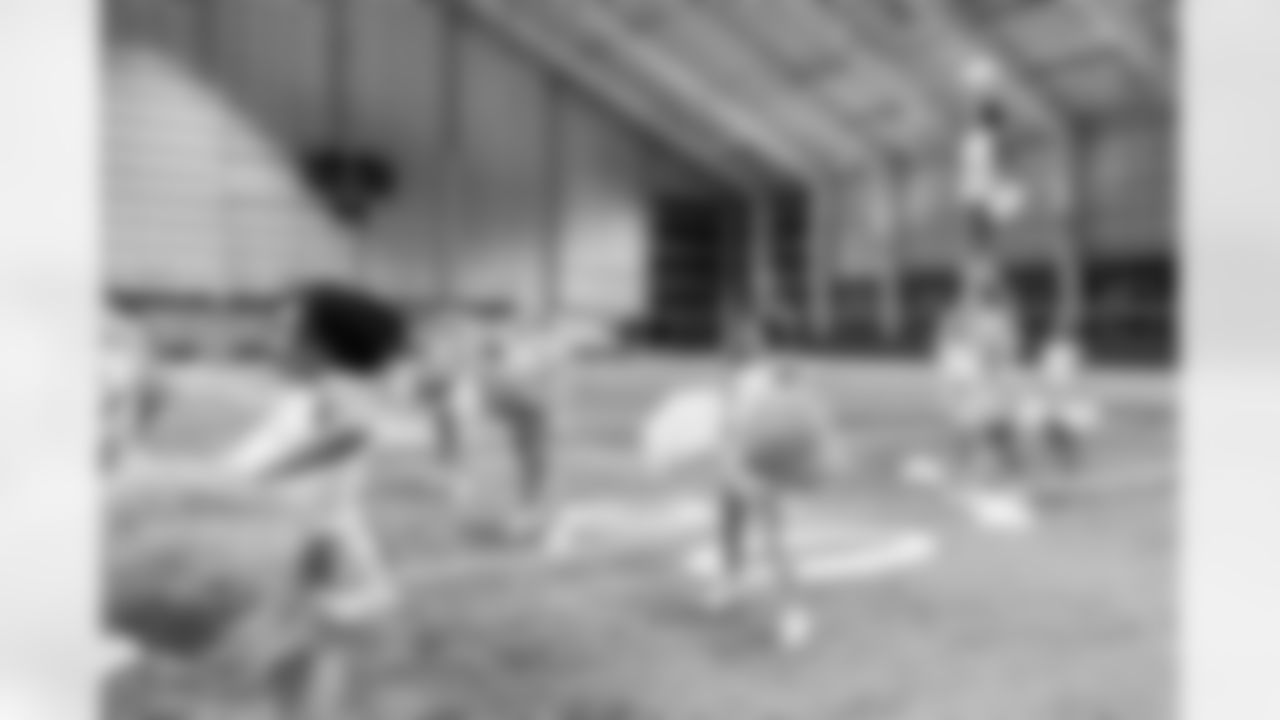 TAMPA, FL - December 09, 2025 - Tampa Bay Buccaneers Cheerleaders during Field Rehearsal at AdventHealth Training Center. Photo By Tori Richman/Tampa Bay Buccaneers