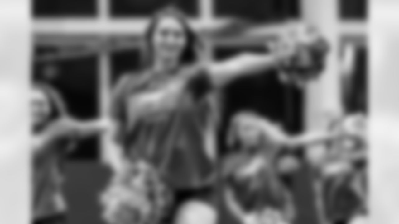 TAMPA, FL - November 06, 2025 - Tampa Bay Buccaneers Cheerleaders during Field Rehearsal at AdventHealth Training Center. Photo By Tori Richman/Tampa Bay Buccaneers